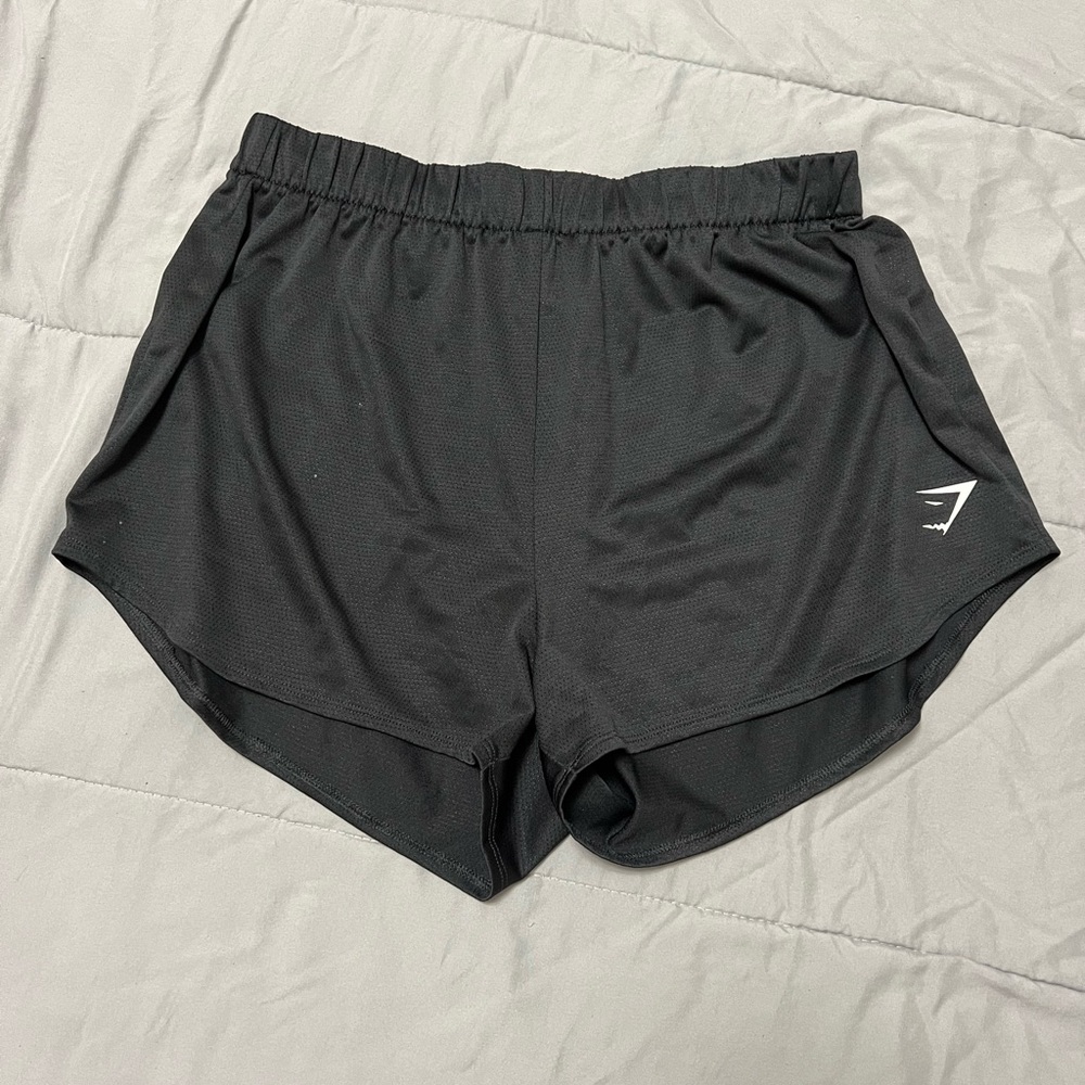 GYMSHARK MESH SHORTS